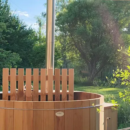 Holiday home Nature Avec Bain Nordique Et Sauna, Etang Et Bambouseraie